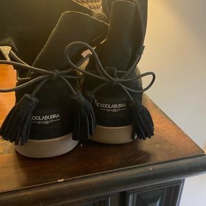 EUC black suede booties size 8 by UGG